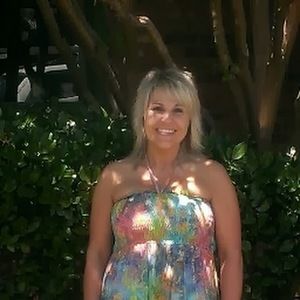 Meet your Posher, Christy